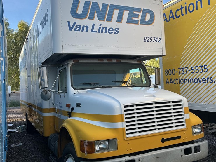 2001-international-4700-image-5