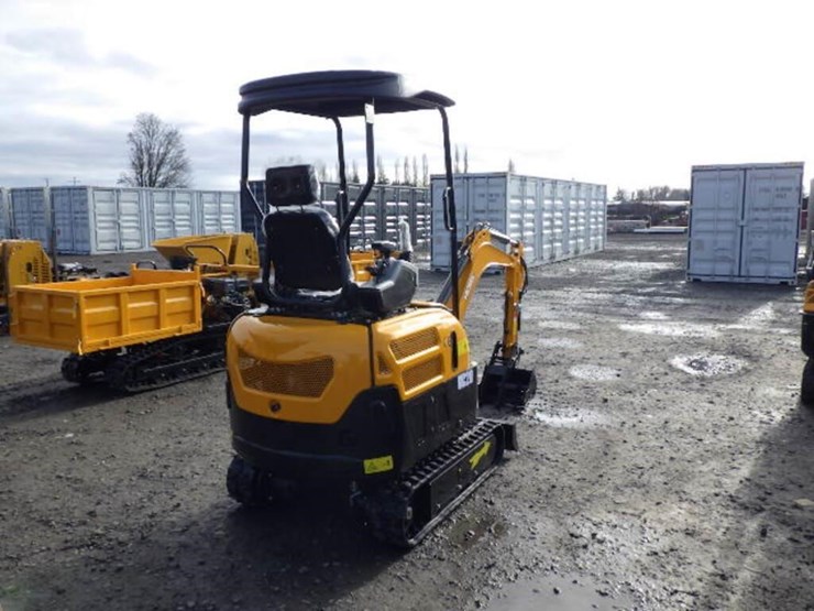 2025-vicsec-20-hydraulic-excavator-image-3