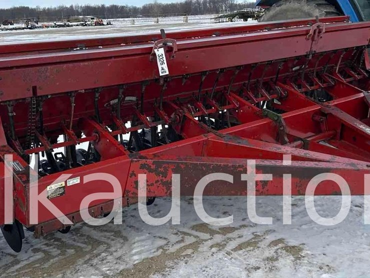 international-5100-image-1