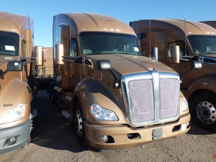 2022-kenworth-t680-image-3
