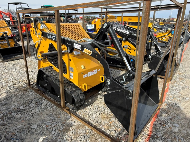 #82-•-unused-agt-mx-crt23-stand-on-tracked-loader-mxcrt232025j00637-inv#-35702-image-2