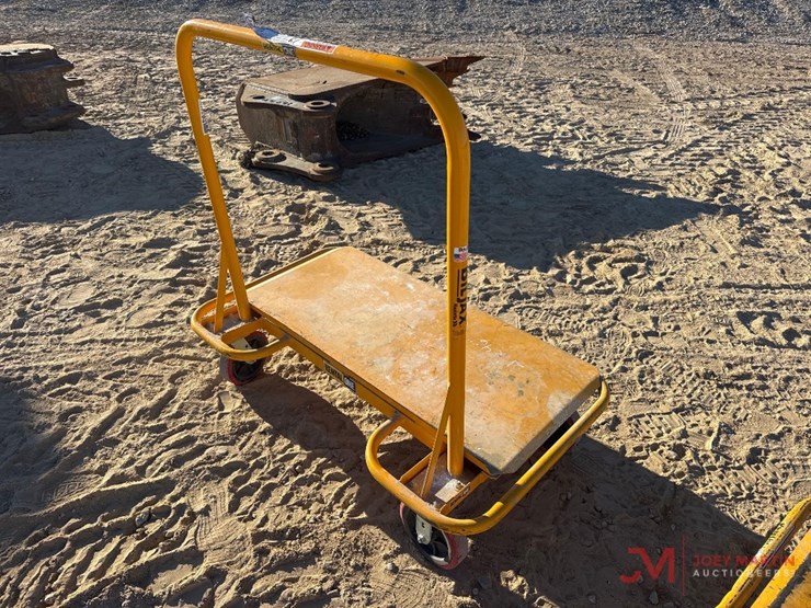 rolling-drywall-cart-image-2