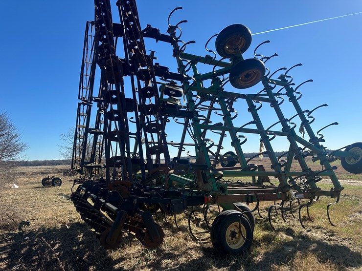 john-deere-42-image-3