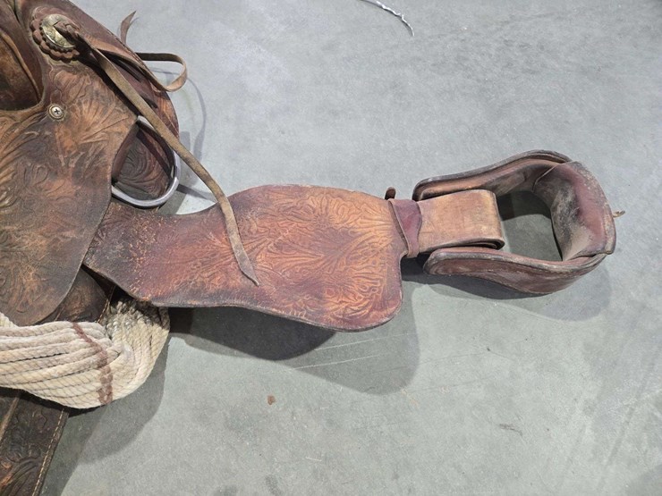 roping-saddle-image-4