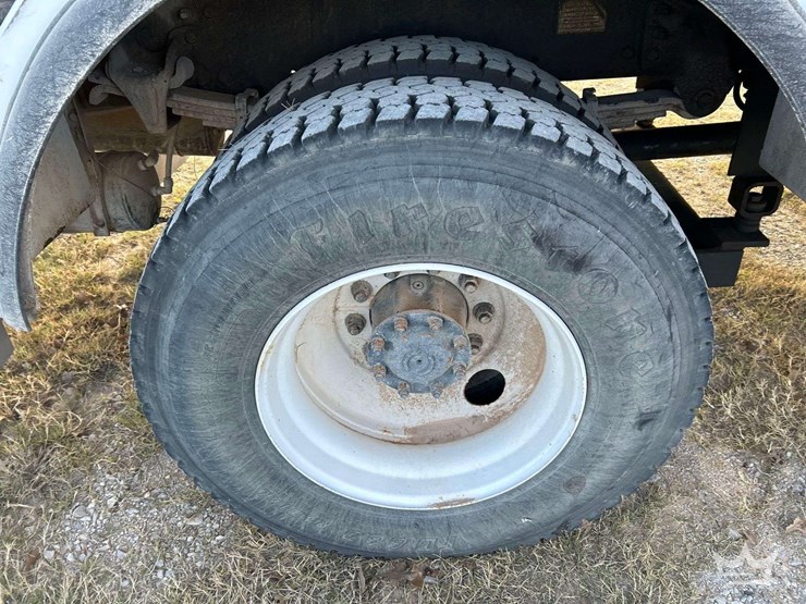 2013-freightliner-m2-106-altec-ta45m-44ft.-insulated-bucket-truck-image-36