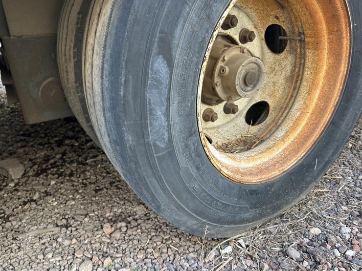 1994-kentucky-trailer-image-32