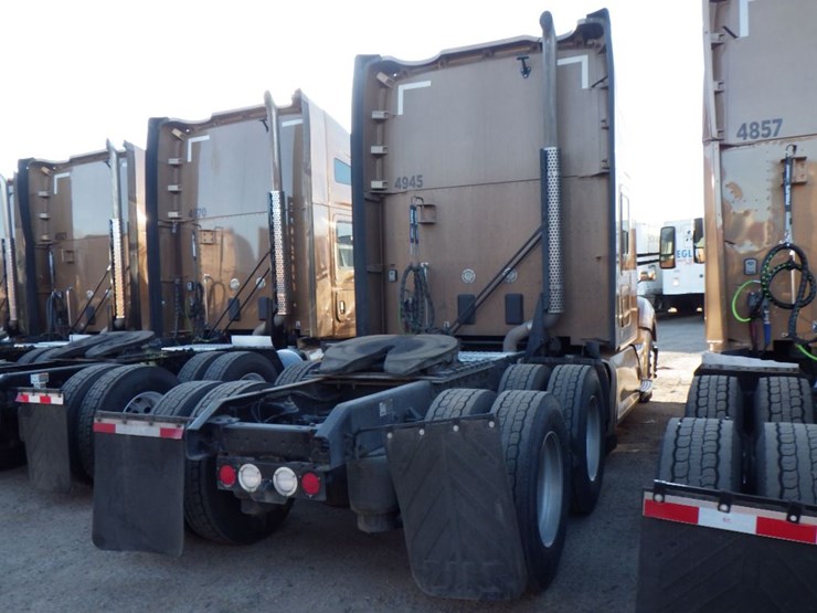 2022-kenworth-t680-image-9