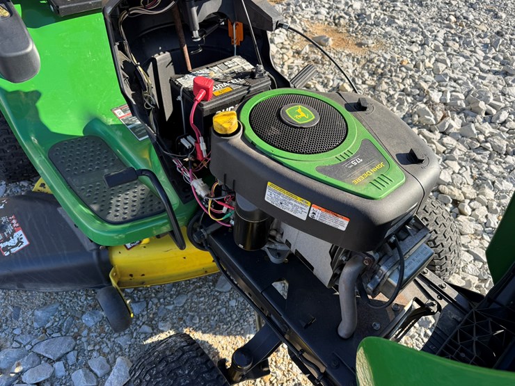 john-deere-d105-image-4