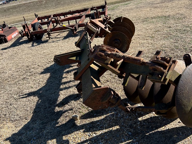 #37649-•-levee-plow-image-1