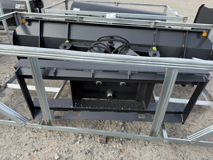 #2089-•-unused-jct-6'-skid-steer-dozer-bladeinv#-36010-image-9