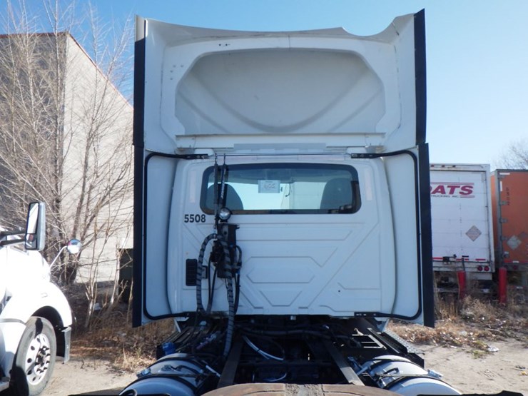 2017-international-prostar-image-10