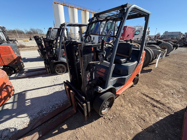 toyota-8fgcu30-image-1