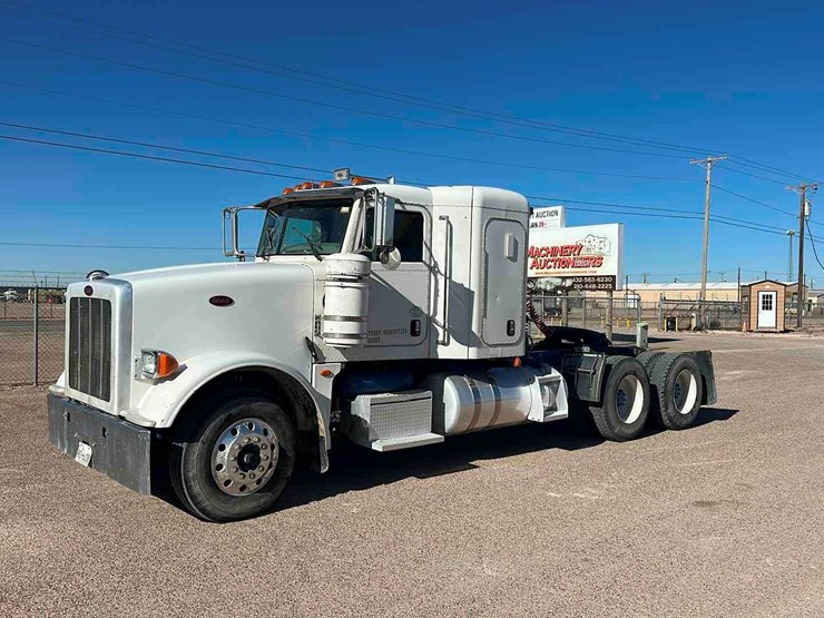 2012-peterbilt-367-image-1