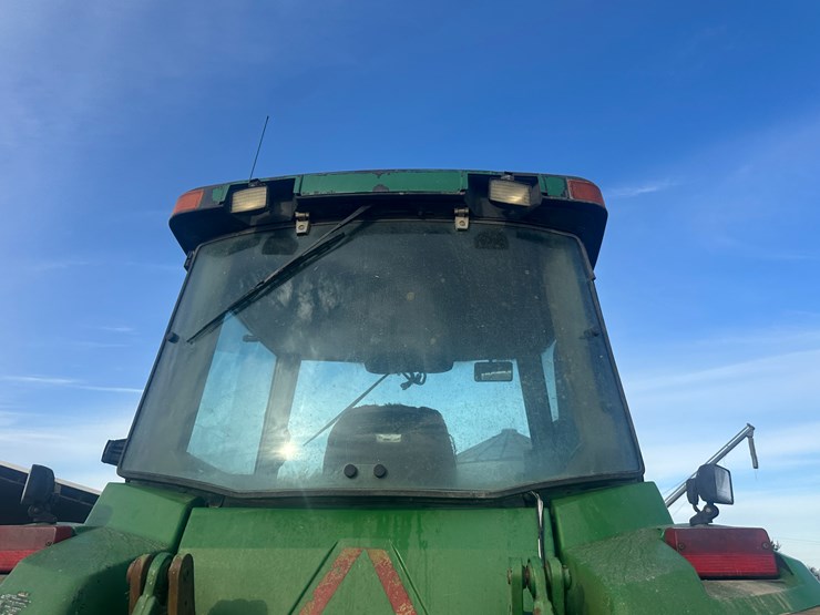 1999-john-deere-8400t-image-45