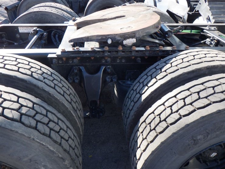 2017-international-prostar-image-7