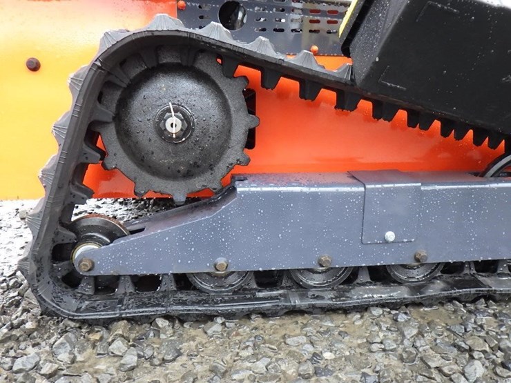 2025-tpm-t460-skid-steer-tracked-loader-image-8