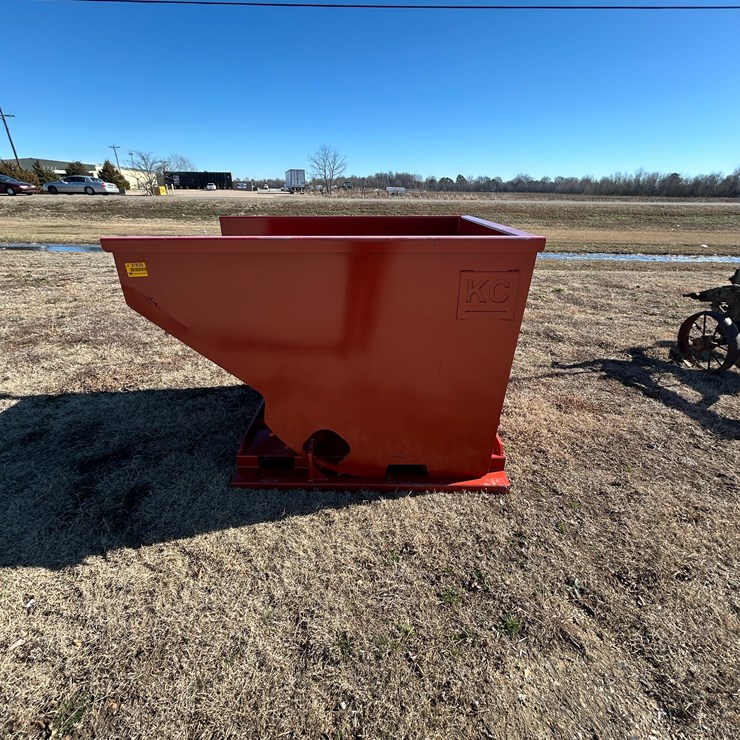 #37635 • Unused 2.0CY Skid Steer Hopper w/Fork Pockets