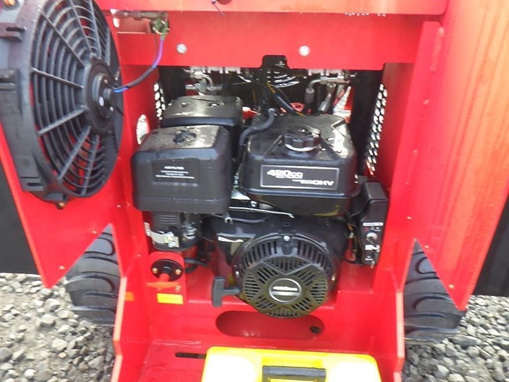 2025-sdlool-323w-skid-steer-loader-image-9