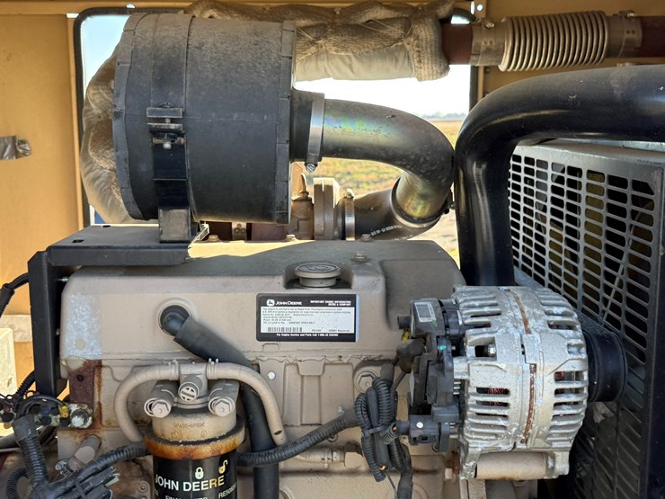 2007-john-deere-4024t-image-24