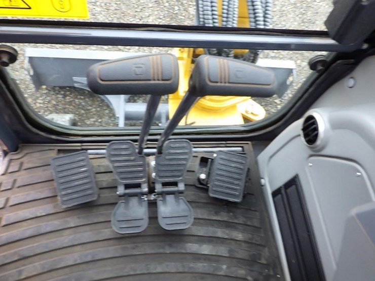 2022-xcmg-xe35u-image-32