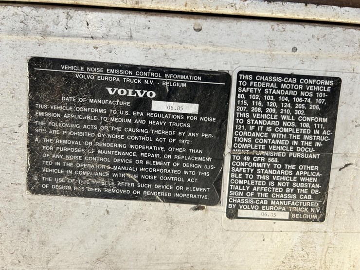 2016-volvo-f613-image-21