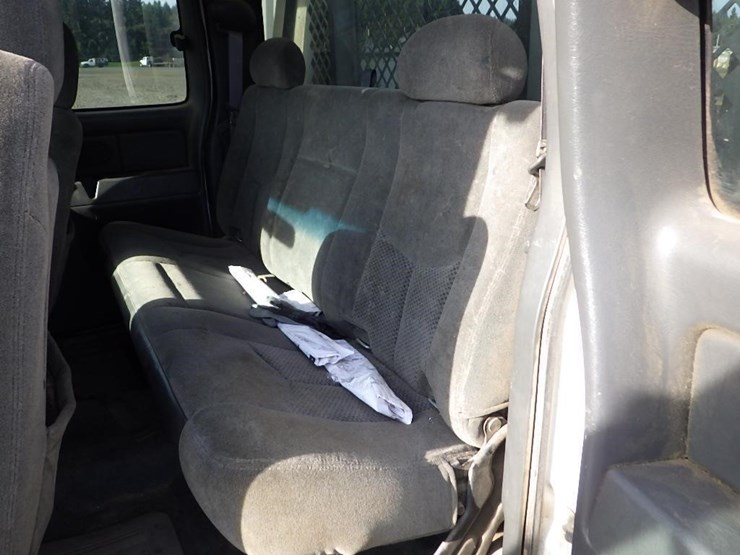 2005-chevrolet-3500-image-20