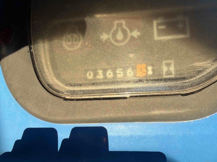 new-holland-tc35d-image-17