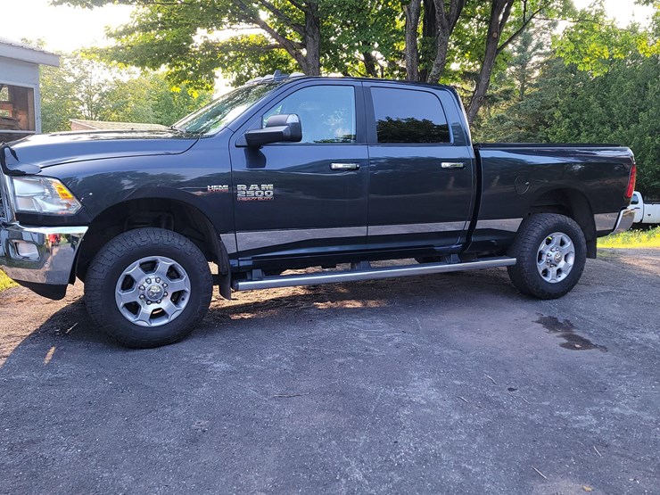 2016-dodge-ram-2500-image-4