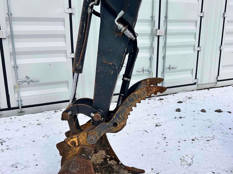 2019-deere-35g-image-9