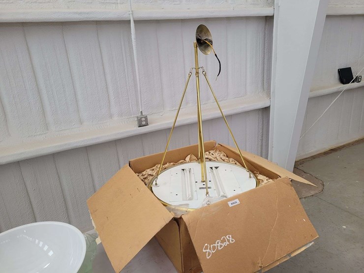 hanging-light-fixture-w/globe-image-2