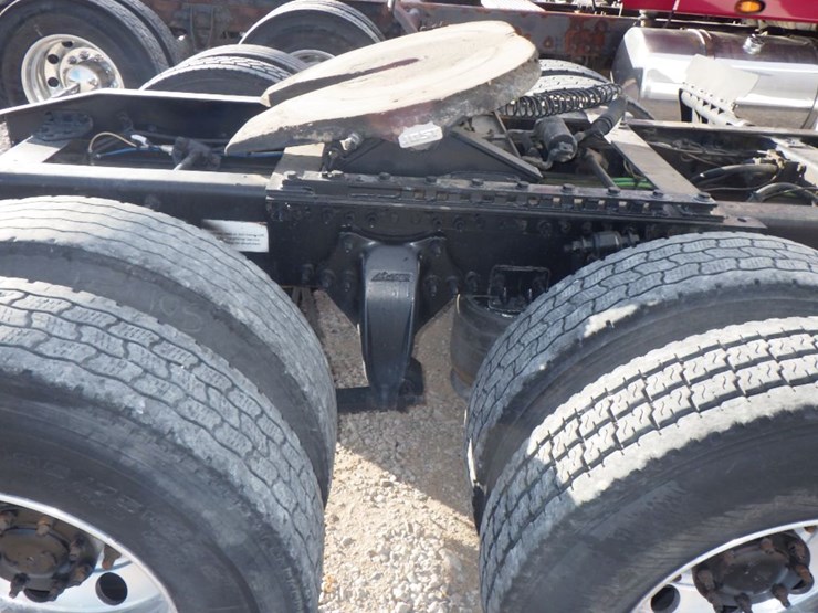 2017-freightliner-cascadia-125-image-7