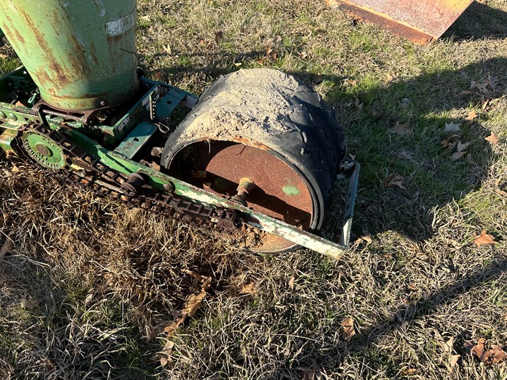 #35854-•-single-row-planter-image-5