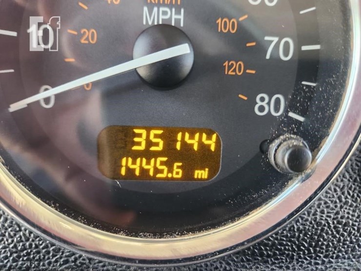 2016-peterbilt-389-image-10