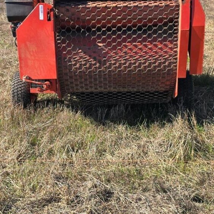 SAVAGE 8042 PECAN PICKER, S/N 8042631613