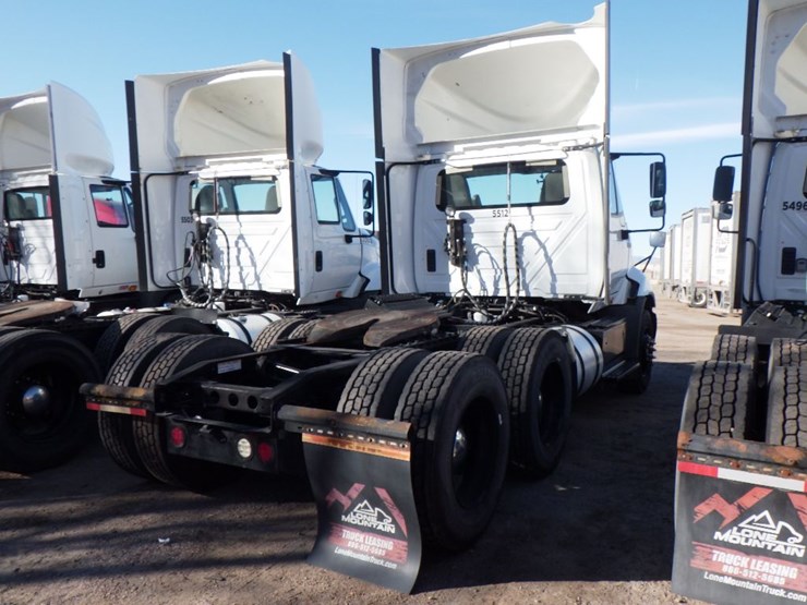 2017-international-prostar-image-8