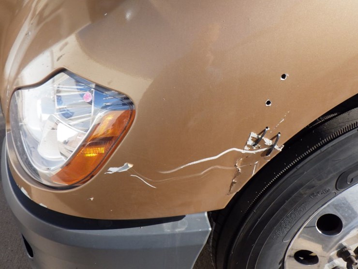 2022-kenworth-t680-image-2