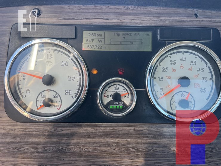 2021-freightliner-coronado-122-sd-image-10