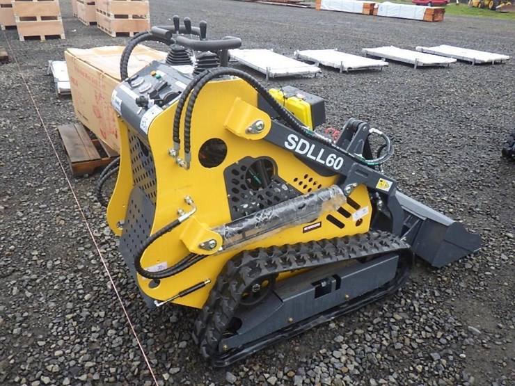 2025-sdlanch-sdll60-skid-steer-tracked-loader-image-3