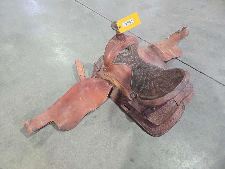 roping-saddle-image-3