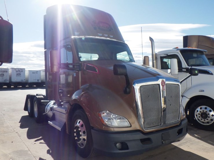 2022-kenworth-t680-image-5