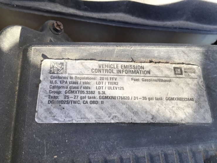 2016-chevrolet-tahoe-image-14