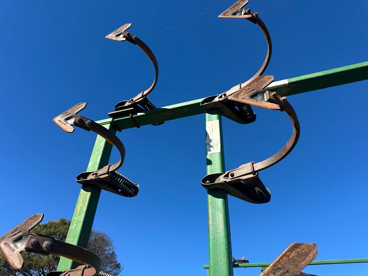 john-deere-27-image-37