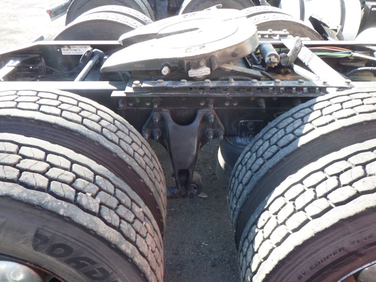 2017-international-prostar-image-7