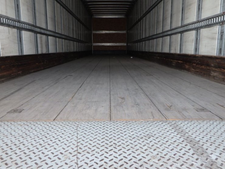 2016-strick-van-image-14