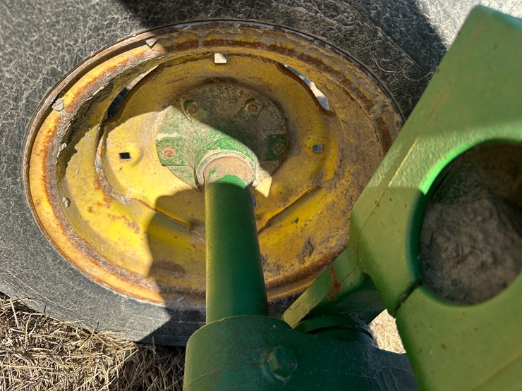john-deere-27-image-9