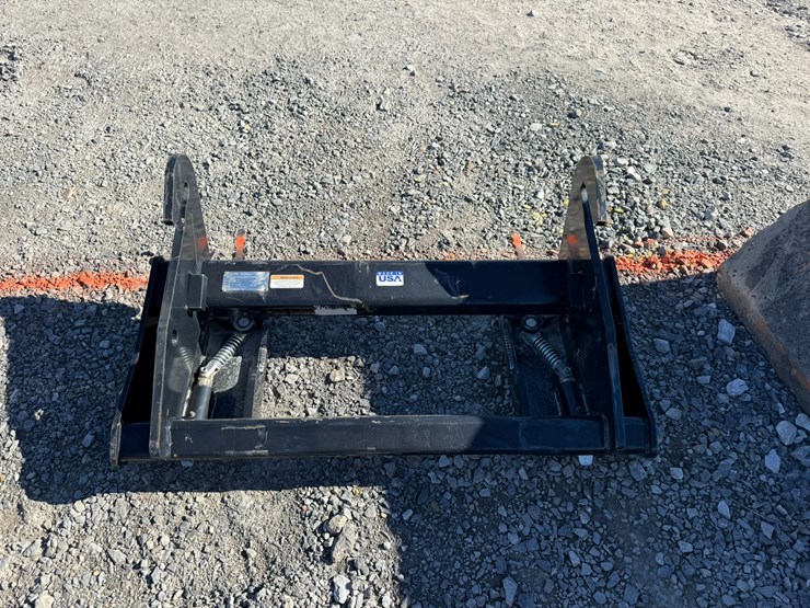 #2002-•-genie-telehandler-to-skid-steer-attachmentinv#-35079-image-5