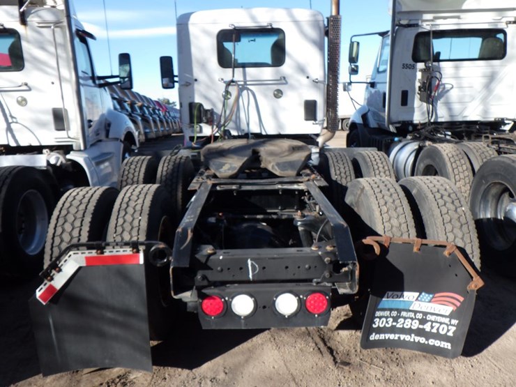 2016-kenworth-t680-image-11