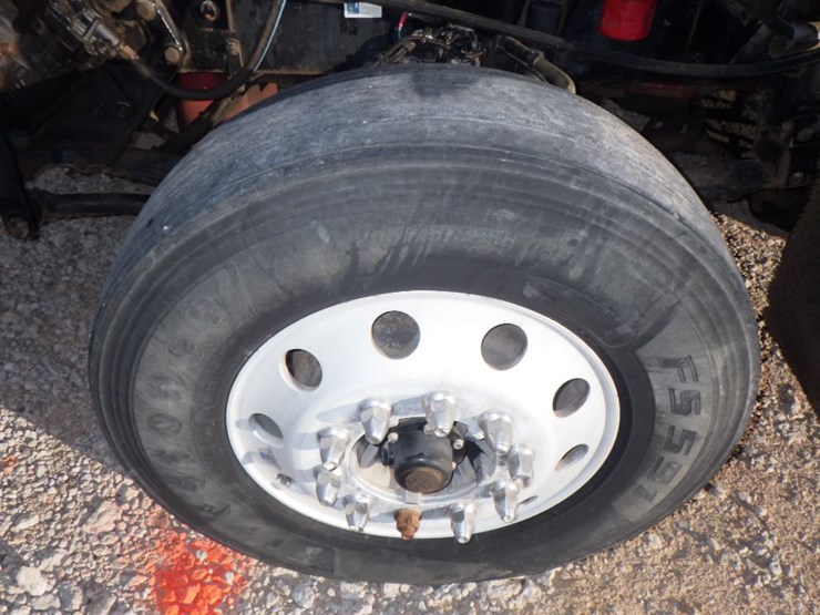 2010-kenworth-t800-image-25