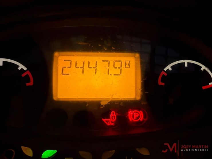 2019-bobcat-t590-image-18