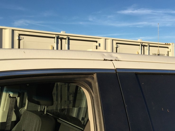 2016-chevrolet-tahoe-image-17